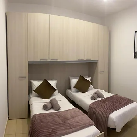 Spacious 3-bedroom Near Spinola By Gen X