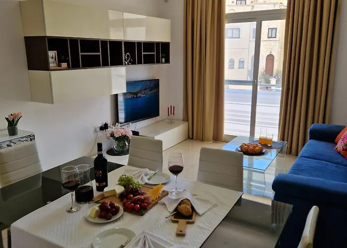 Spacious 3-bedroom Near Spinola By Gen X *