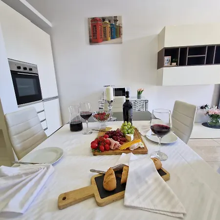 Apartment Spacious 3-bedroom Near Spinola By Gen X *